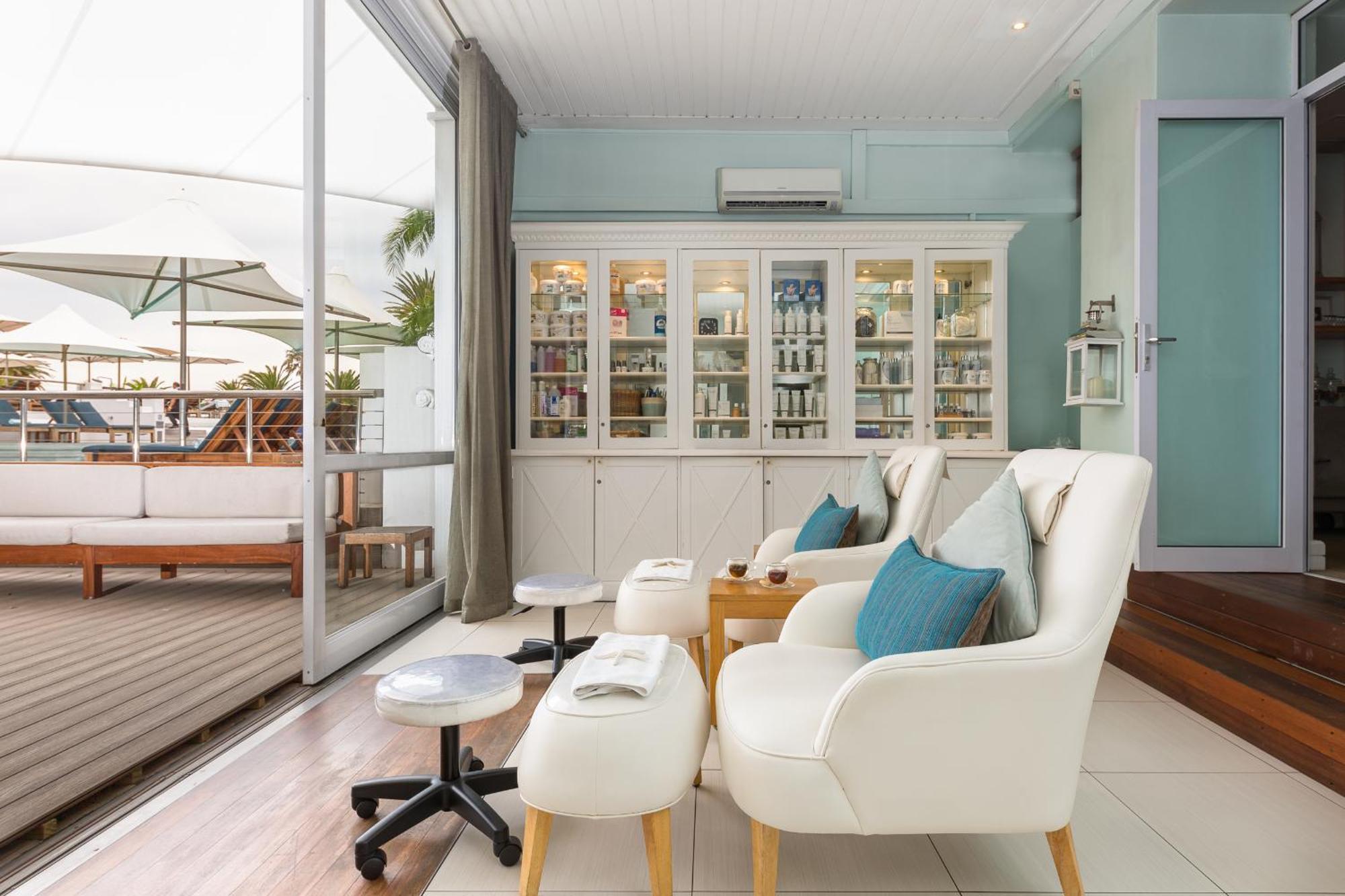 Adventure Pad At The Bay Hotel Cape Town Exterior photo